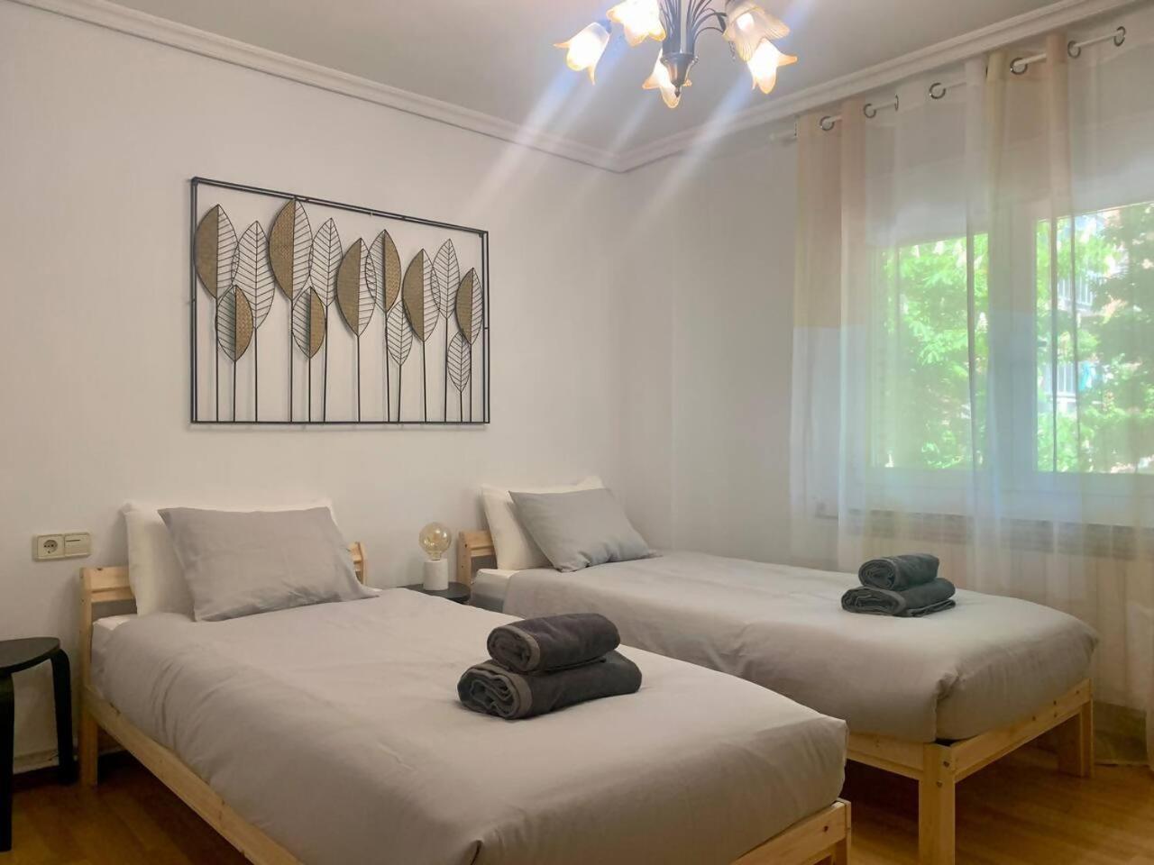 Apartamento Centrico Y Comodo Vitoria-Gasteiz Buitenkant foto